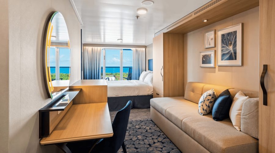 Каюта с балконом Symphony of the Seas