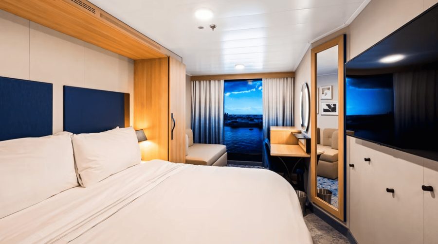 Внутренняя каюта с Virtual Balcony на Symphony of the Seas